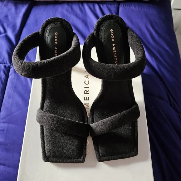 Good American Black Terry Style. - Picture 3 of 5